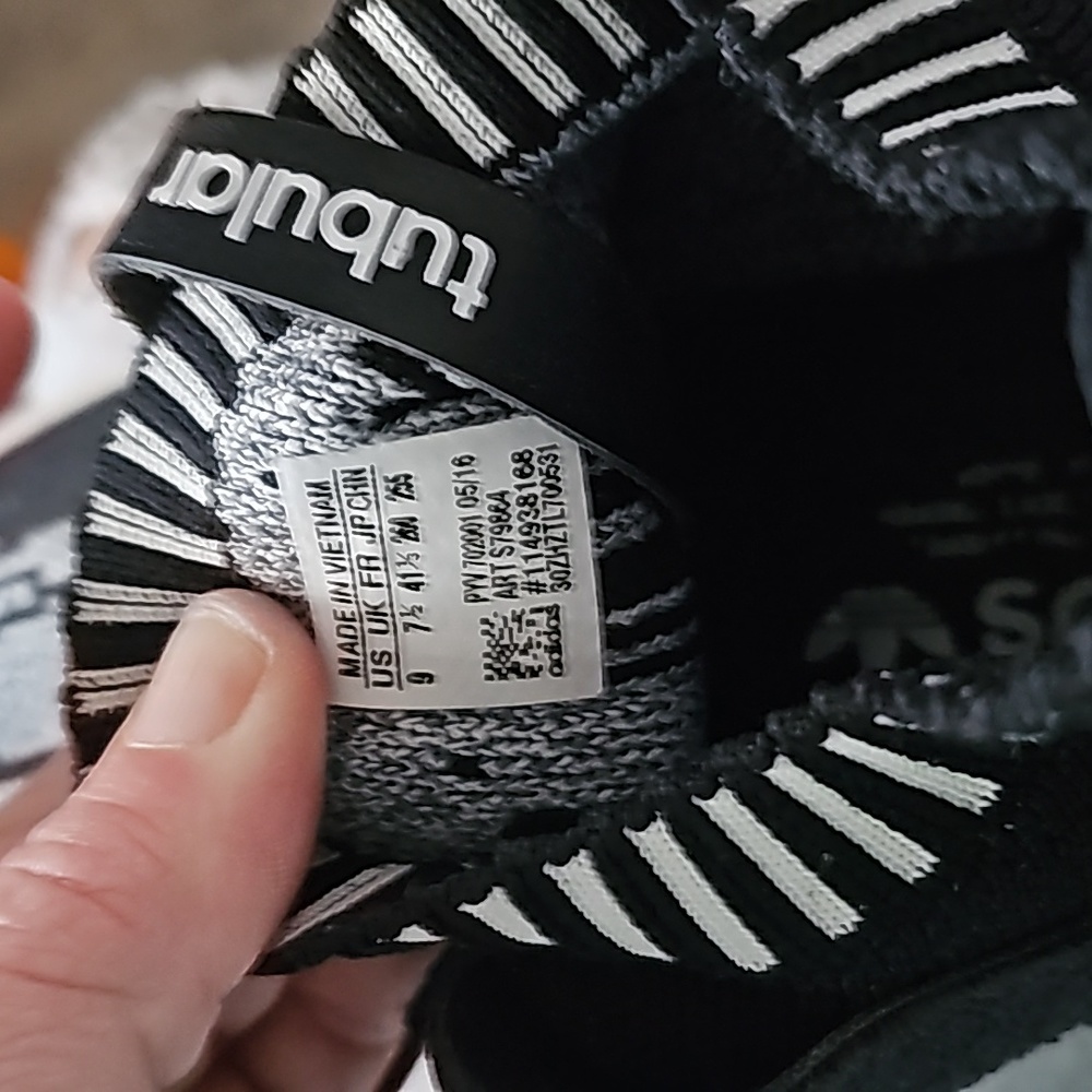 Adidas - Picture 4 of 4